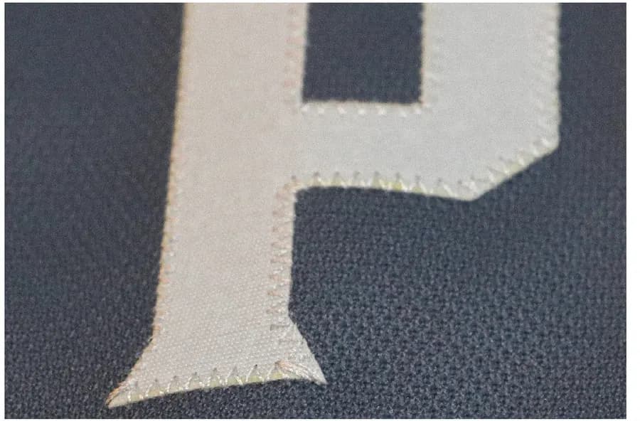 Navn – brodert tackle twill
